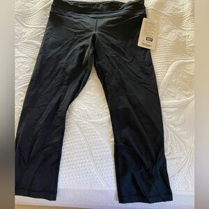 NWT Lululemon Run Inspire Crop Black size 8